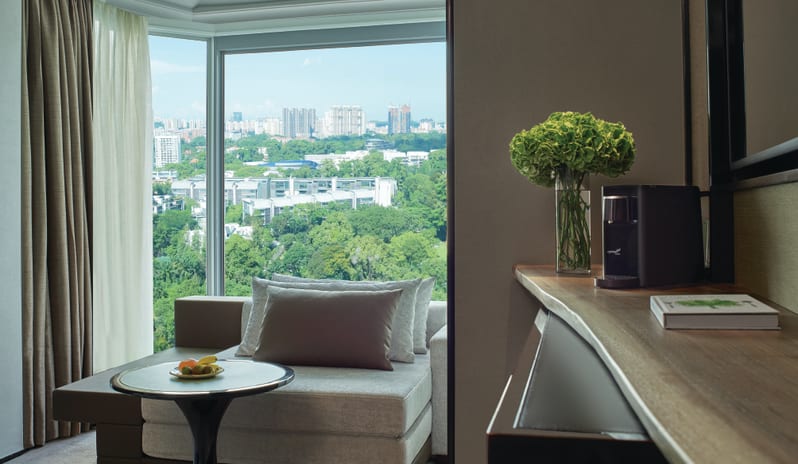 Shangri-La Hotel-Tower Wing Deluxe 1_8005